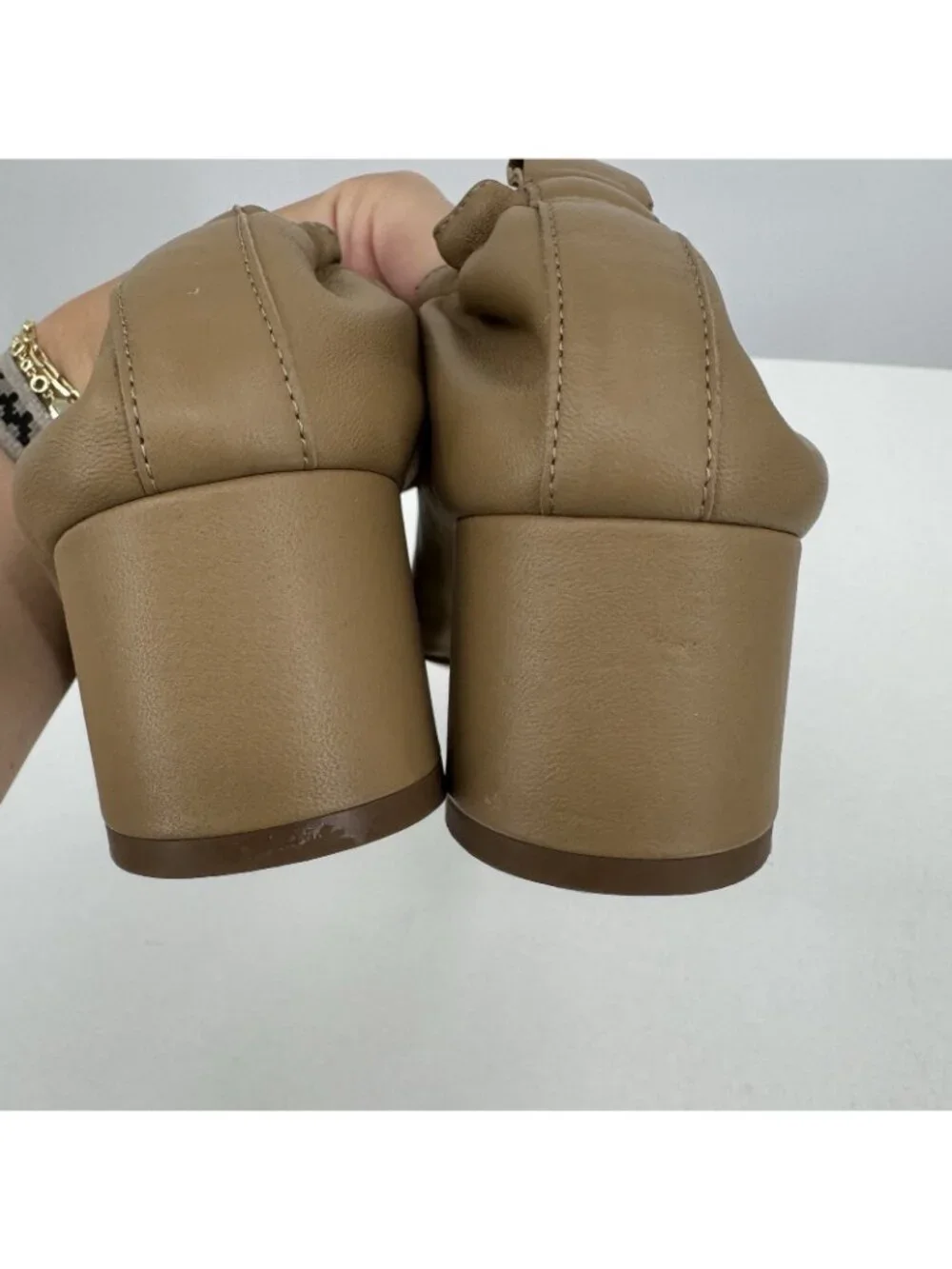 Everlane Italian Leather Day Heel Light Taupe 6.5 Women's Elastic Back Comfort